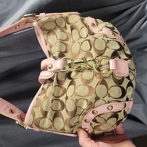 Coach siginture sholder bag